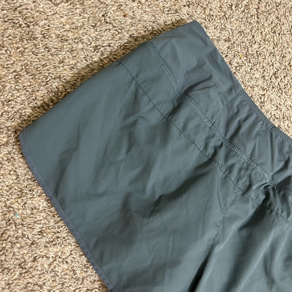 Patagonia Women’s Athletic Shorts Dark Teal Size Small Liner Outdoor Hiking Run - Picture 7 of 7